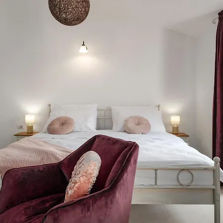 Villa Cvita Domenica Near Porec For 8 People With 40 M2 Private Pool - Pet Friendly *