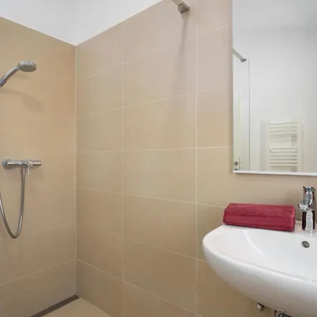 Cvita Domenica Near Porec For 8 People With 40 M2 Private Pool - Pet Friendly Labinci