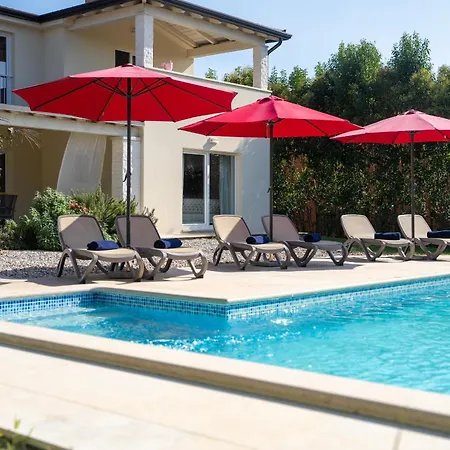 Villa Cvita Domenica Near Porec For 8 People With 40 M2 Private Pool - Pet Friendly
